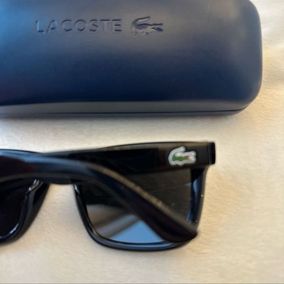 Lacoste Men’s Sunglasses - Picture 7 of 11